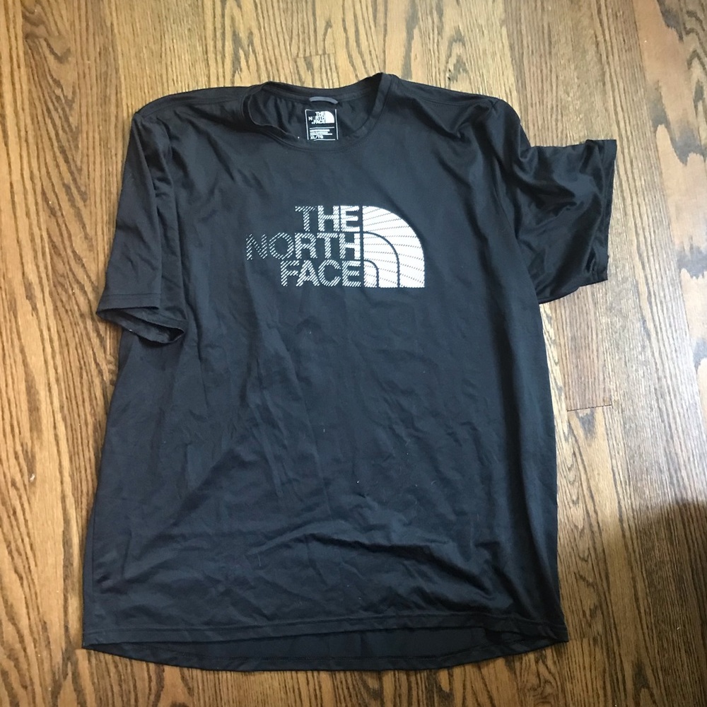 Men’s north face workout shirt